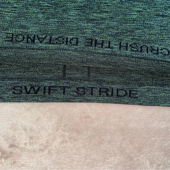 Lululemon swift stride tank top size 6 - Picture 6 of 9